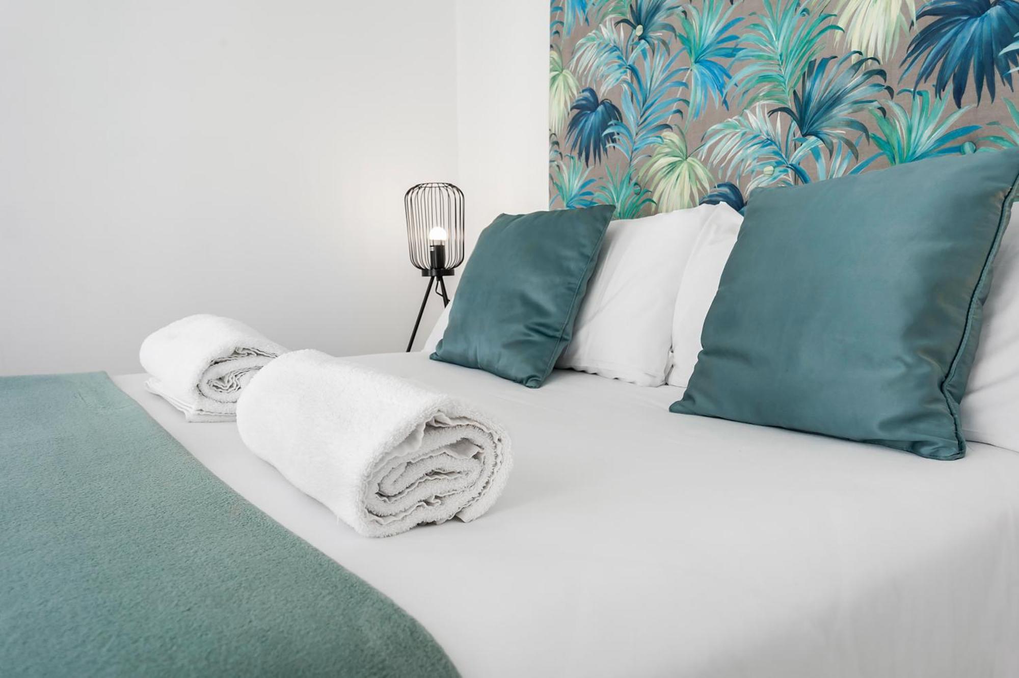 Apartamentos Isabella By Concept Flats グラナダ エクステリア 写真